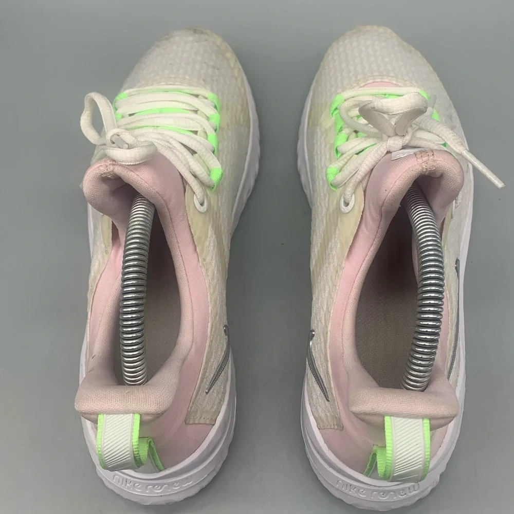 Nike Renew Rival Running Walk Shoe Lightweight White Pink Girls 6Y (7.5 Women)